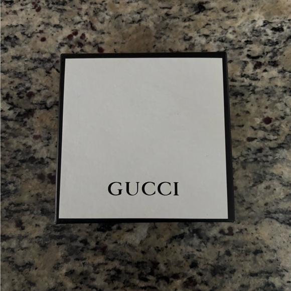 Gucci Classic White Box with Black Trim - Picture 1 of 4